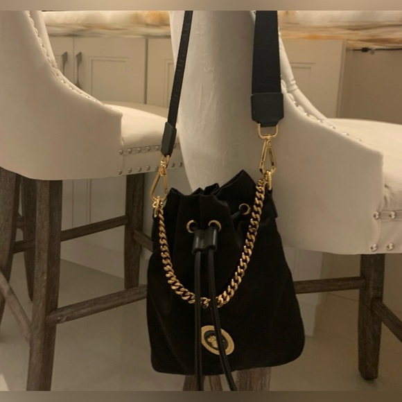 Versace Black and Gold Shoulder Bag with Medusa Logo - Picture 9 of 11